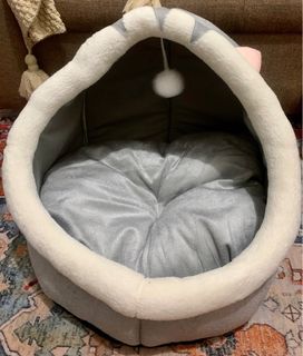(Category: ) located in . Submitted by PennyLane (Listing ID 1208432362, Image 1). Description: .