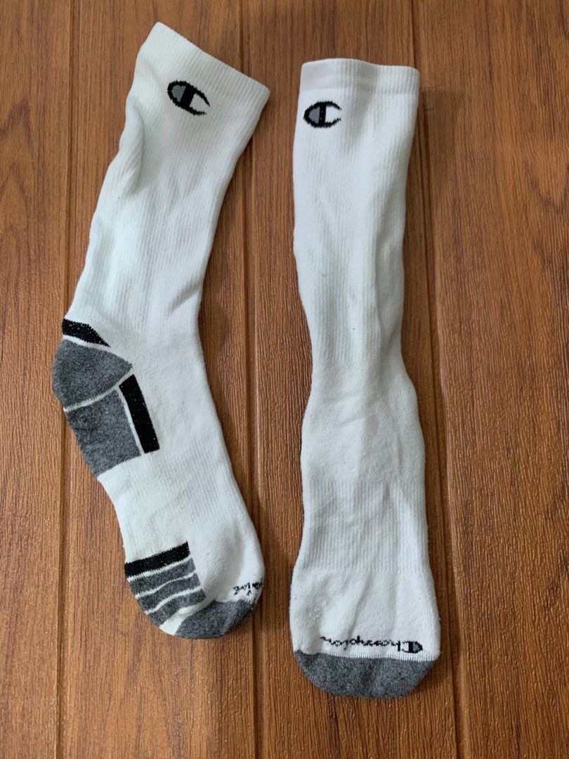 Champion white crew socks (Category: Socks) located in Baguio. Submitted by jdfselectify (Listing ID 1208266388, Image 1). Description: Good used condition Fits medium to large men.
