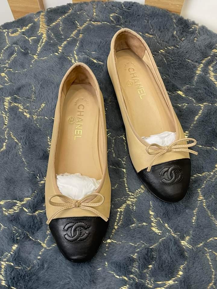 Chanel Beige Quilted Calfskin CC Cap Toe Flats Size 35