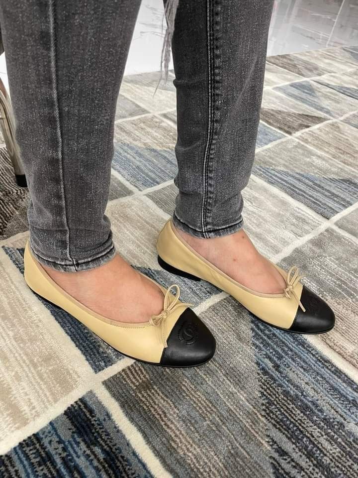 Chanel ballerina flats beige and black cheap