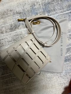 （分類：）位於 。 由 MoAAAAAA_ 提交（商品編號 1208380574，圖片 1）。簡介： 。