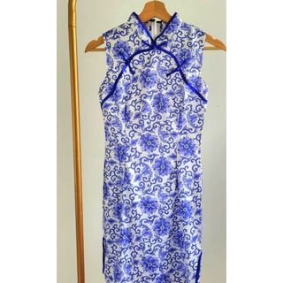 Cheongsam Qipao royal blue cobalt electric porcelain chinoiserie #pilihpreloved #Merdeka17