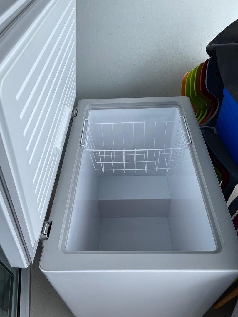 Very New Chest Freezer Midea 198L, TV & Home Appliances, Other Home