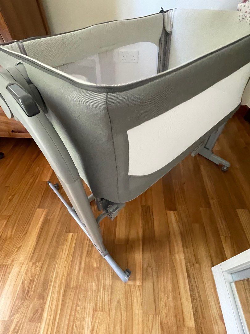 Chicco Next2Me magic + sheet set + mobile, Babies & Kids, Baby Nursery