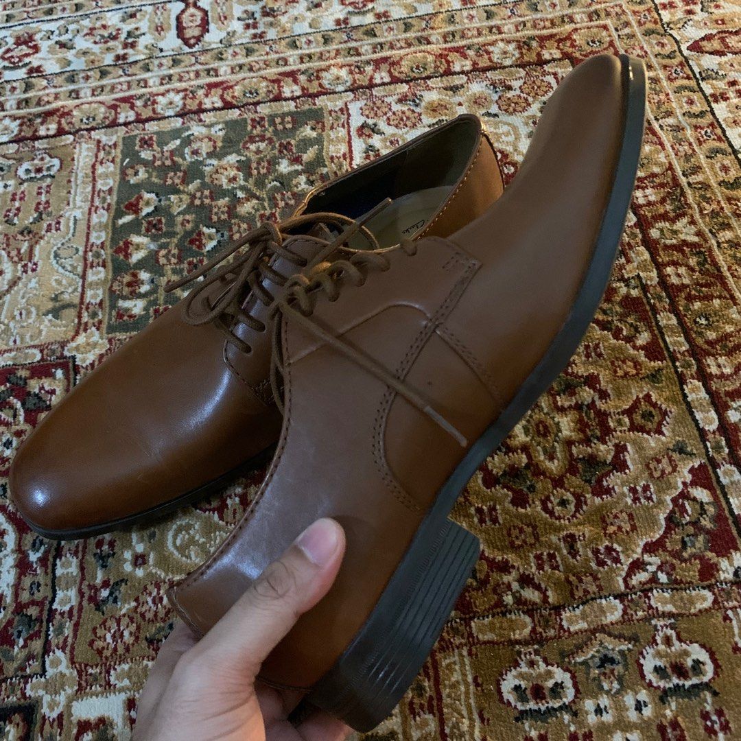 Clarks conwell plain shop