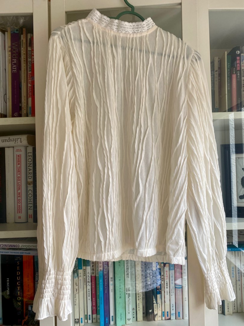 Cream color top, Women's Fashion, Tops, Blouses on Carousell