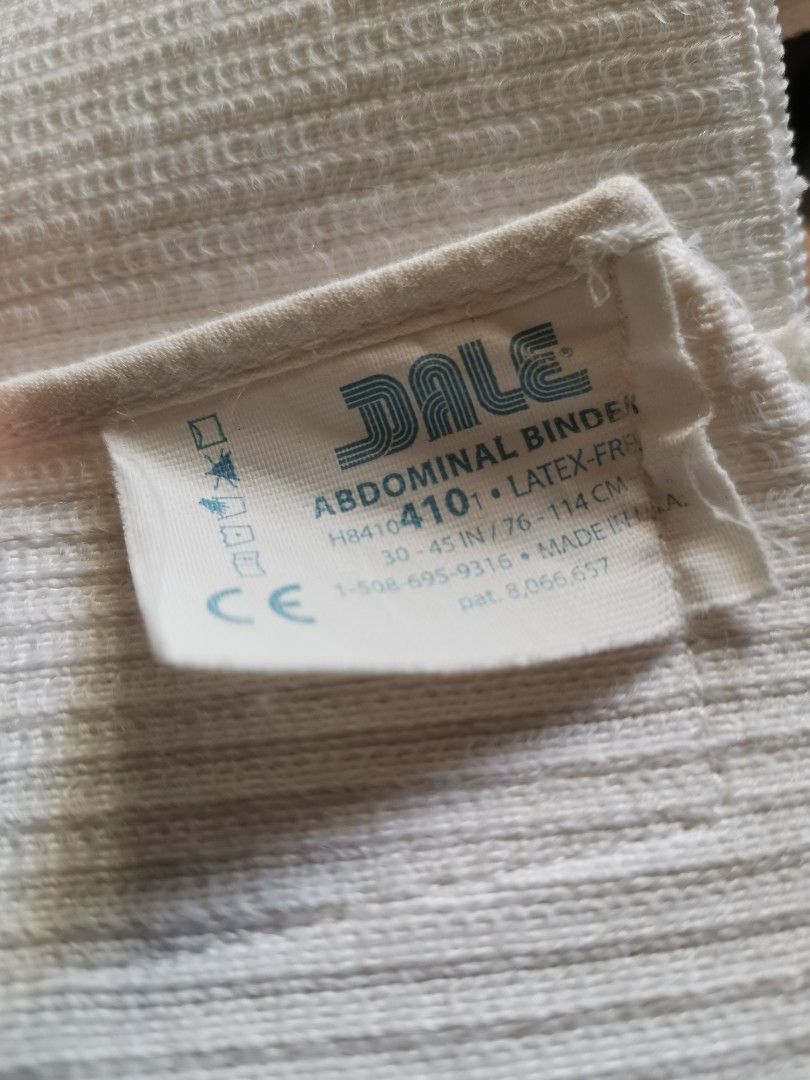 Dale Abdominal Binder (Category: Braces, Support & Protection) located in Pasig City. Submitted by dehoarding (Listing ID 1208303443, Image 1). Description: Slightly used Purchased around 3500 See photos Hospital grade.