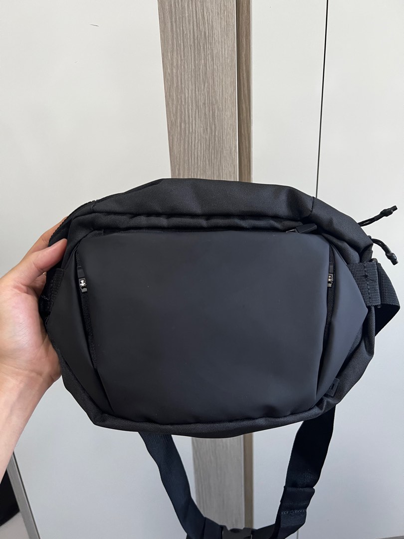 Decathlon Sling Bag (USP 20) Mens bag , Men's Fashion, Bags, Sling