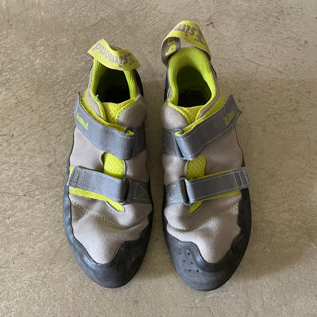 Decathlon bouldering shoes, Sports Equipment, Other Sports Equipment