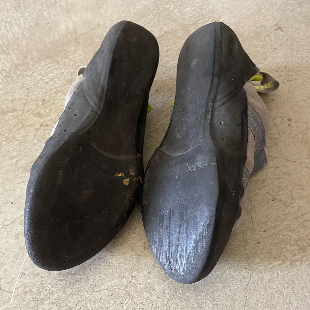 Decathlon bouldering shoes, Sports Equipment, Other Sports Equipment