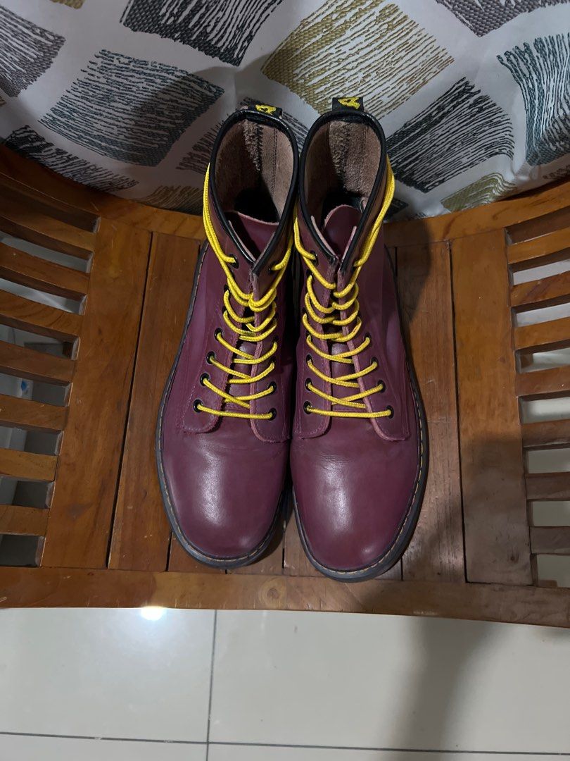 Dr martens oxblood best sale polish