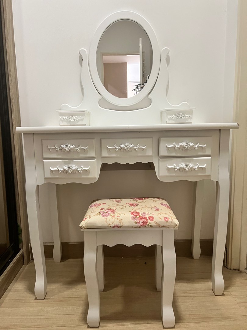 Dressing table with stool, Furniture & Home Living, Furniture, Tables