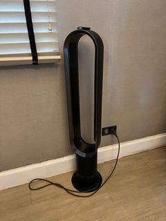 Dyson Tower Fan Lightly Used - Black and White