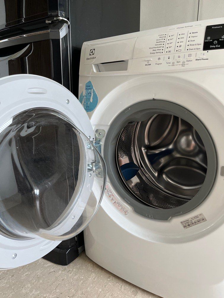 Electrolux front load washer 7.5kg, TV & Home Appliances, Washing