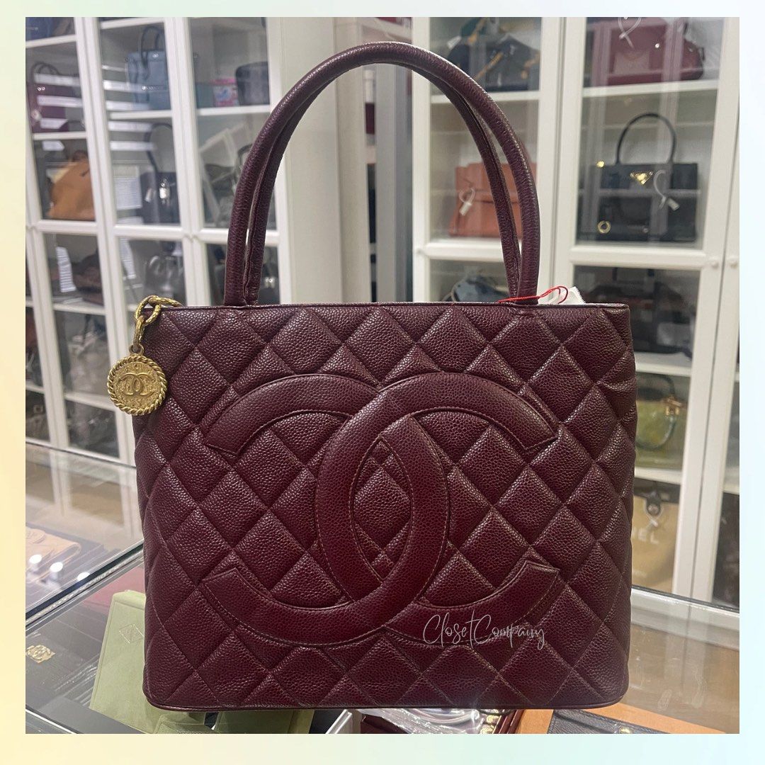 Excellent condition Chanel CC Medium Medallion in Burgundy Quilted Caviar  Leather Tote Bag Series 7, Luxury, Bags & Wallets on Carousell