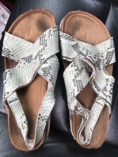 (Category: ) located in . Submitted by SukaShop.my (Listing ID 1208292890, Image 1). Description: .