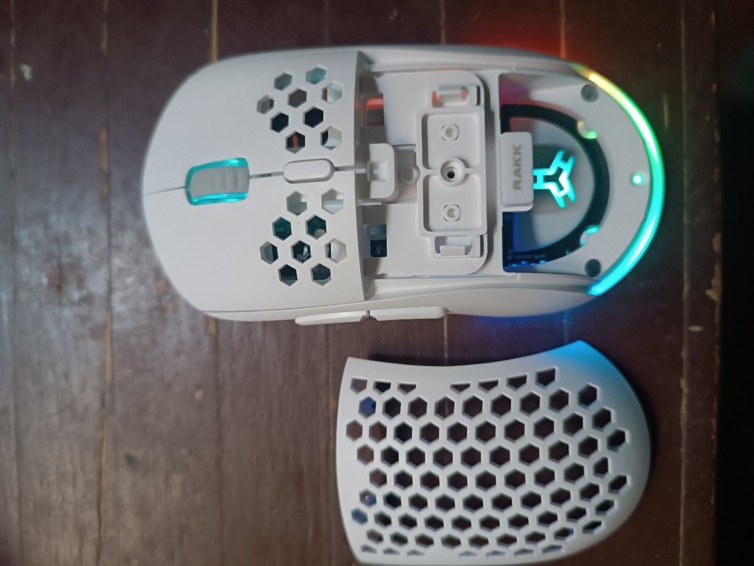FS RAKK DASIG Wireless Gaming Mouse WHITE Computers Tech Parts 