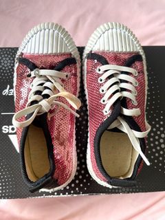 Glittery pink shoes
