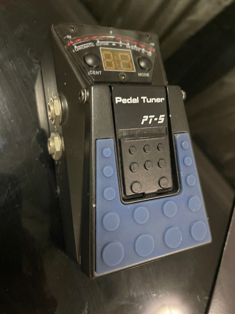 GUITAR TUNER PEDAL FOR BASS & GUITAR, Hobbies & Toys, Music & Media