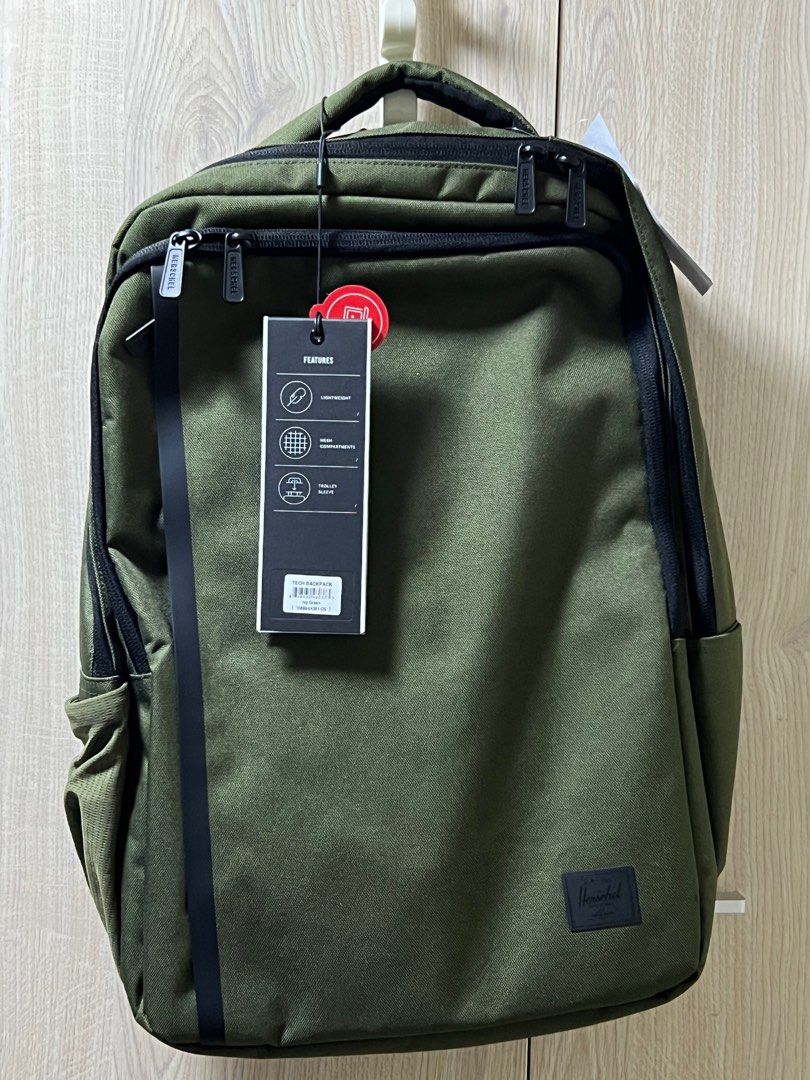Herschel Travel Backpack, 男裝, 袋, 背包 Carousell
