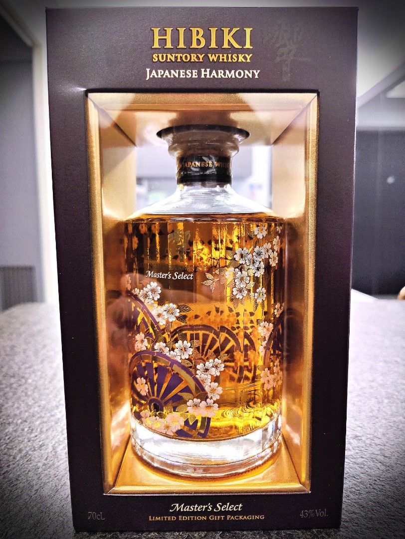 響花輪特別版HIBIKI Japanese Harmony Master's Select Limited Addition /日本威士忌, 嘢食  嘢飲, 酒精飲料- Carousell