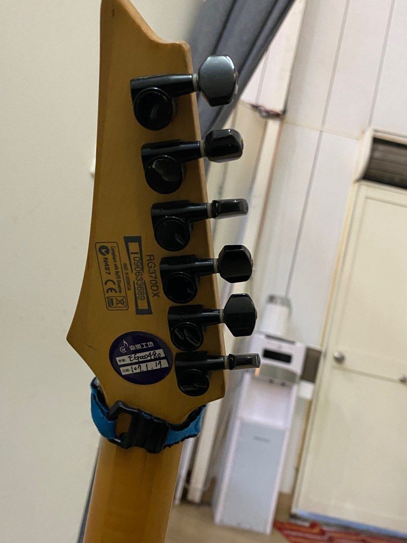 ibanez RG series floyd rose , 興趣及遊戲, 音樂, 樂器在旋轉拍賣