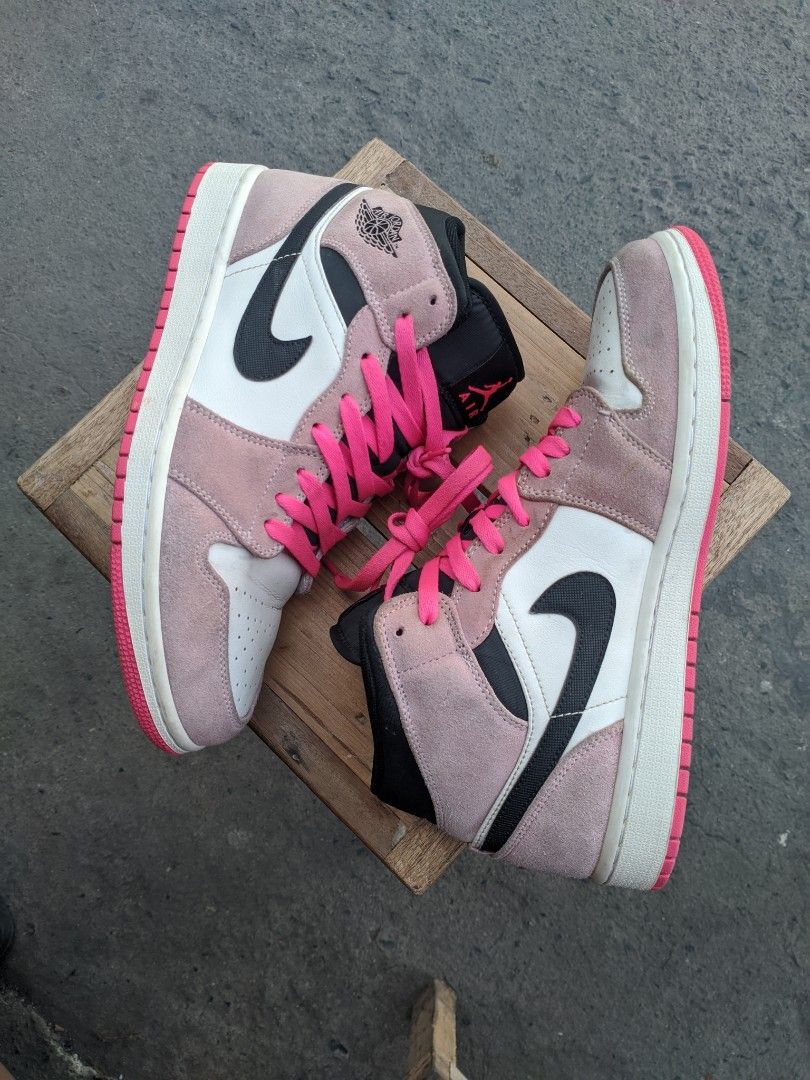 jordan 1 crimson tint with hyper pink neutrals