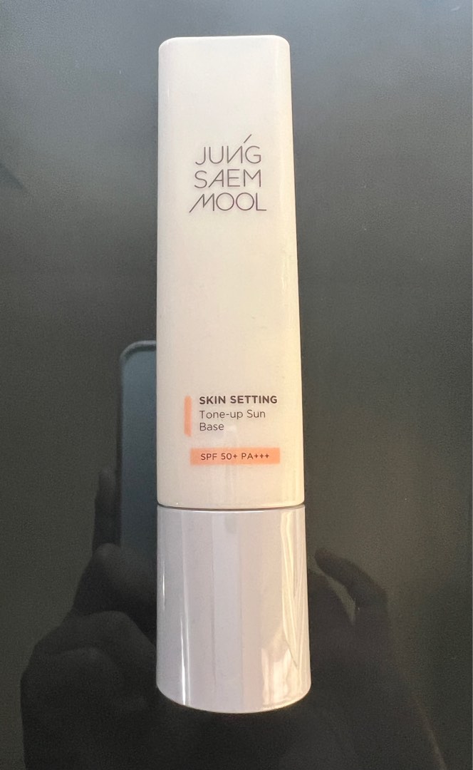 JUNG SAEM MOOL skin setting sunscreen SPF 50+ PA+++ 40ml, Beauty & Personal Care, Face, Face