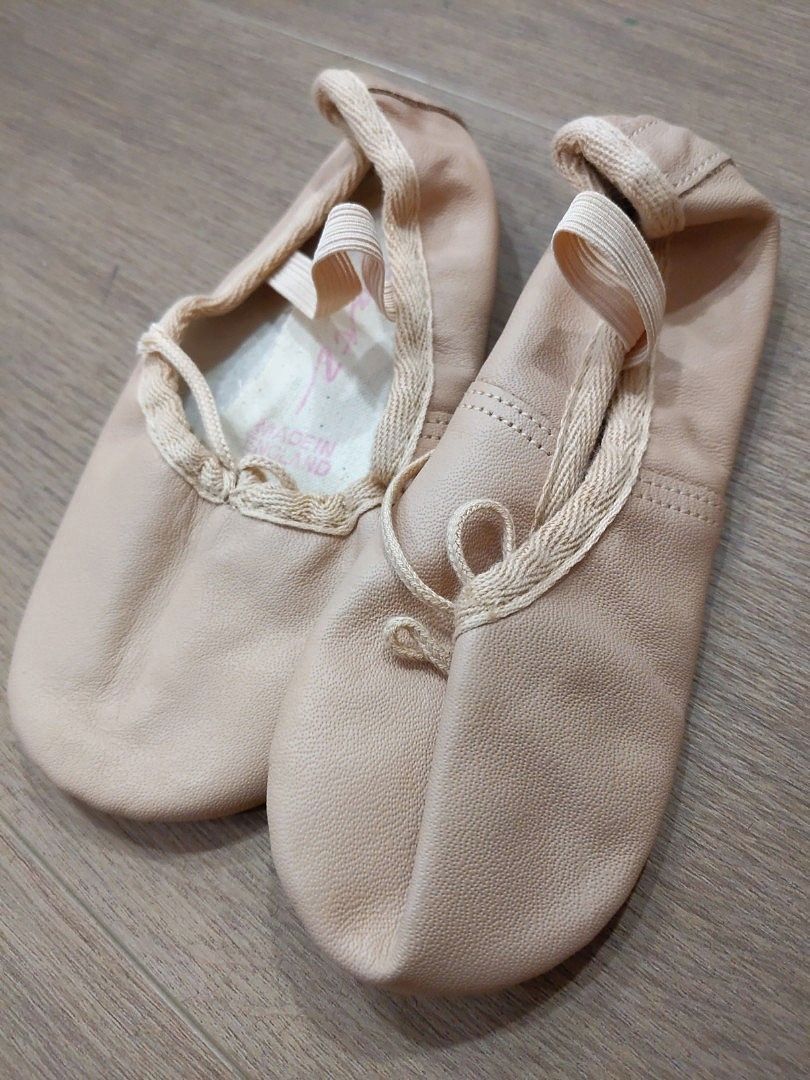 Katz Ballet shoes 9.5 wide Babies Kids Babies Kids Fashion