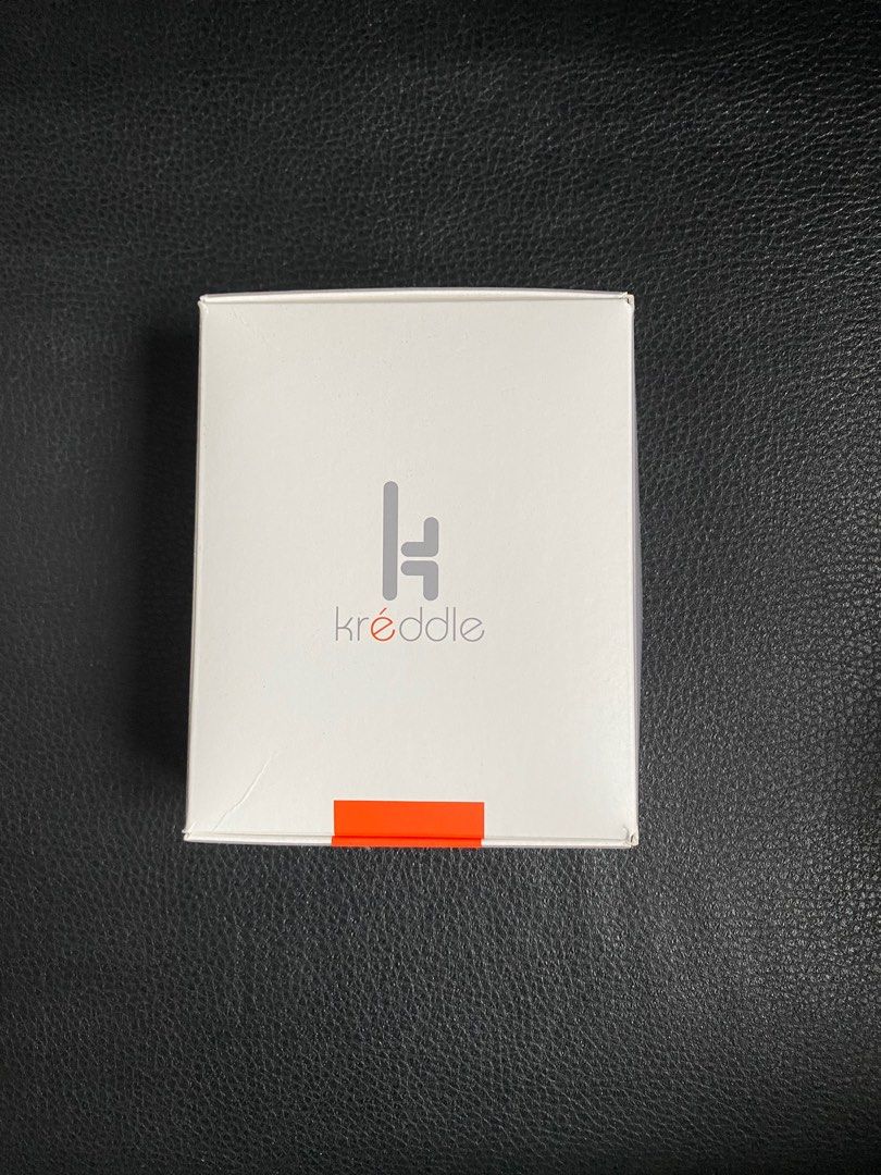 Kreddle Violin Chinrest, 其他, 其他 Carousell