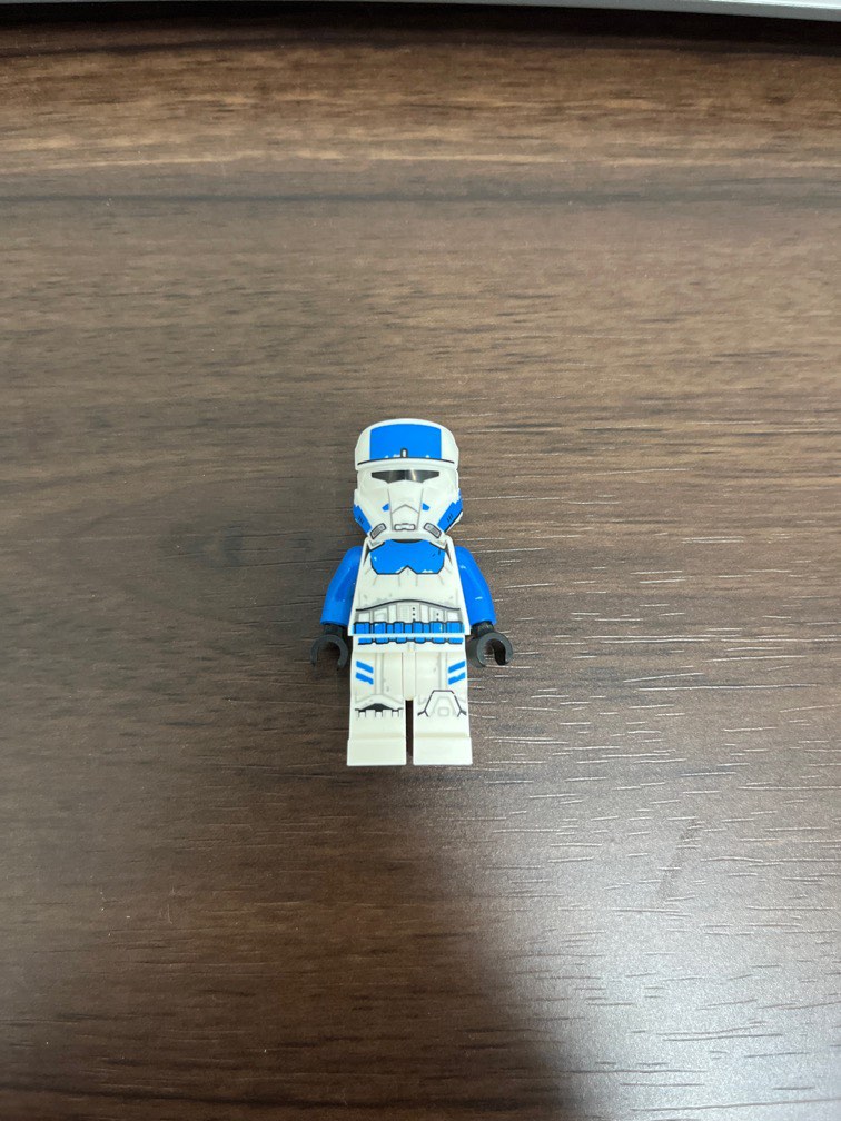 Lego Star Wars 75251 Imperial Transport Pilot Athex Clone Trooper ...