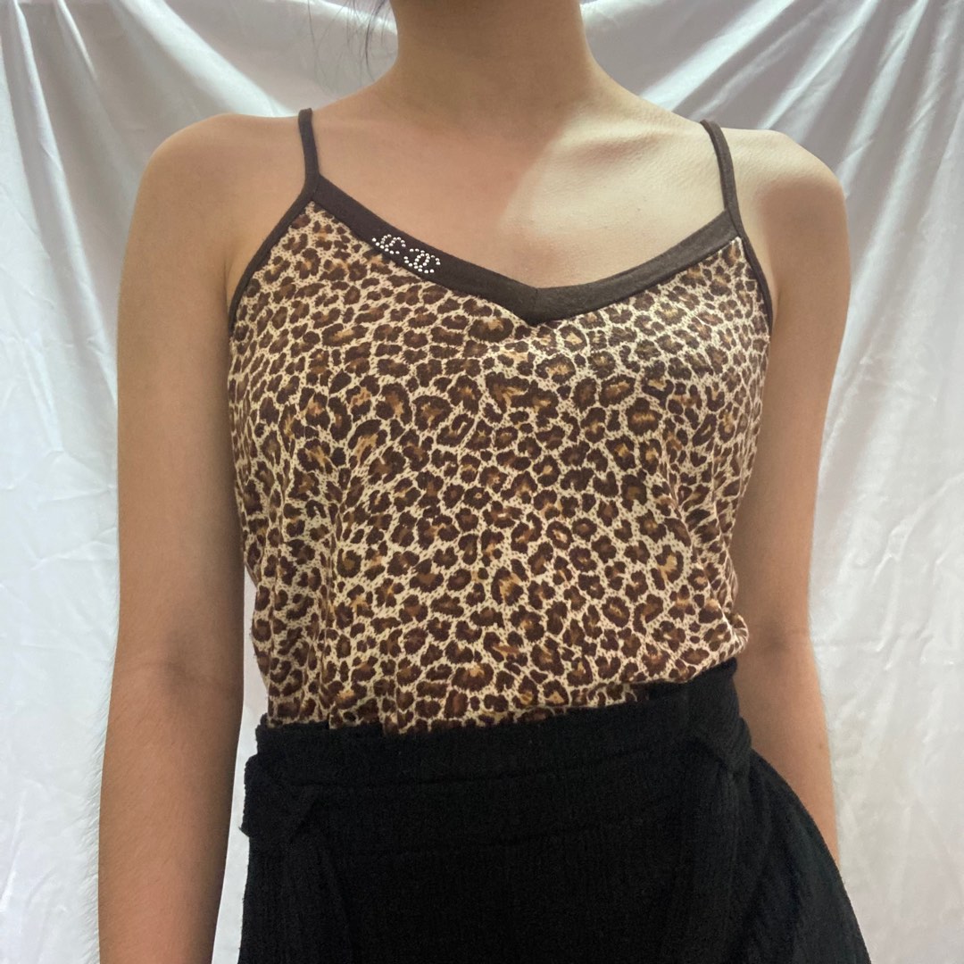 Leopard print spaghetti strap top, Women's Fashion, Tops, Sleeveless on ...