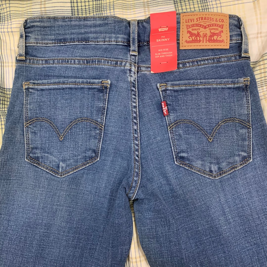 Levi's 711 Mid Rise Skinny Jeans, Women's Fashion, Bottoms, Jeans on  Carousell