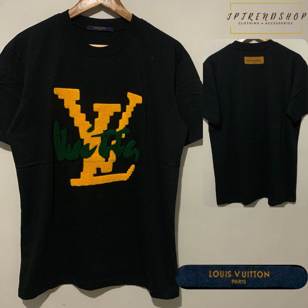 Chunky intarsia football t-shirt LV, Men's Fashion, Tops & Sets, Tshirts &  Polo Shirts on Carousell