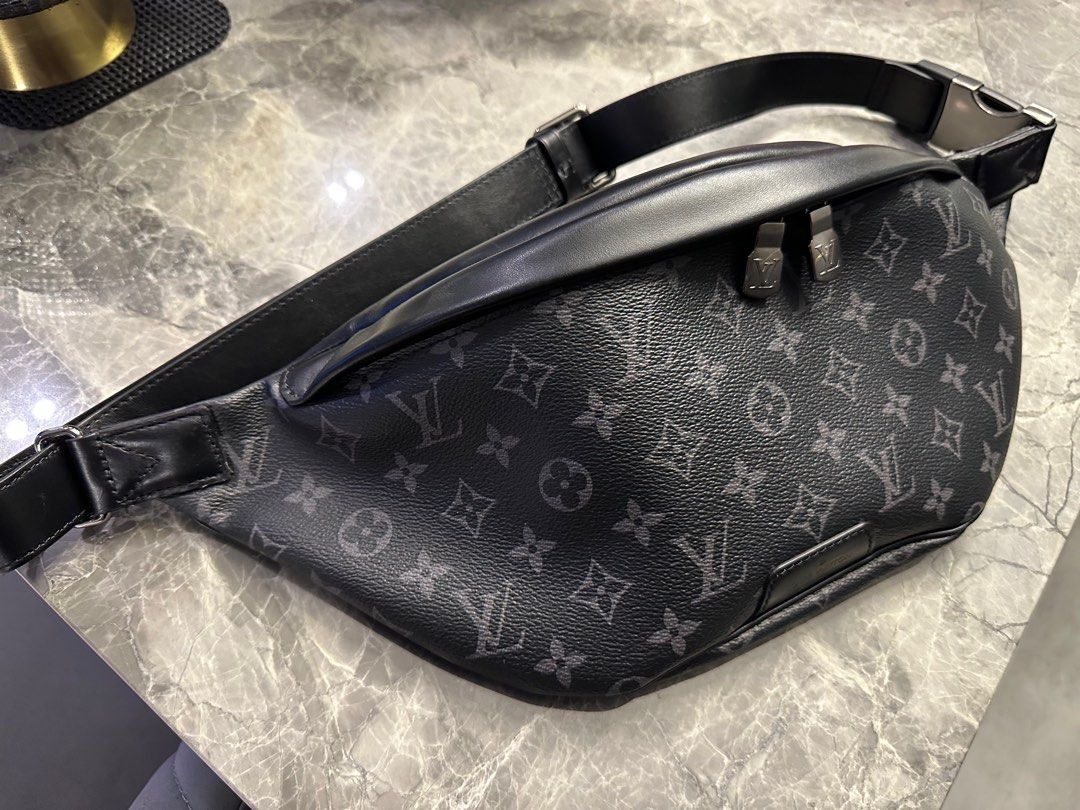 Men'sthings - LV Bumbag Men's. RM5500 18.50 x 7.87 x 3.54