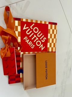 💜💜 Authentic Louis Vuitton paper bag, Luxury, Bags & Wallets on Carousell