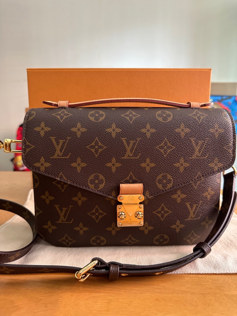 Louis Vuitton Pochette Métis x Fornasetti Bag, Luxury, Bags & Wallets on  Carousell
