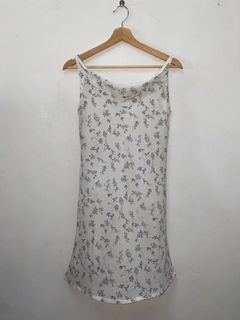 (M) Vintage Y2K Cowl Neck Chiffon Cami Dress in white