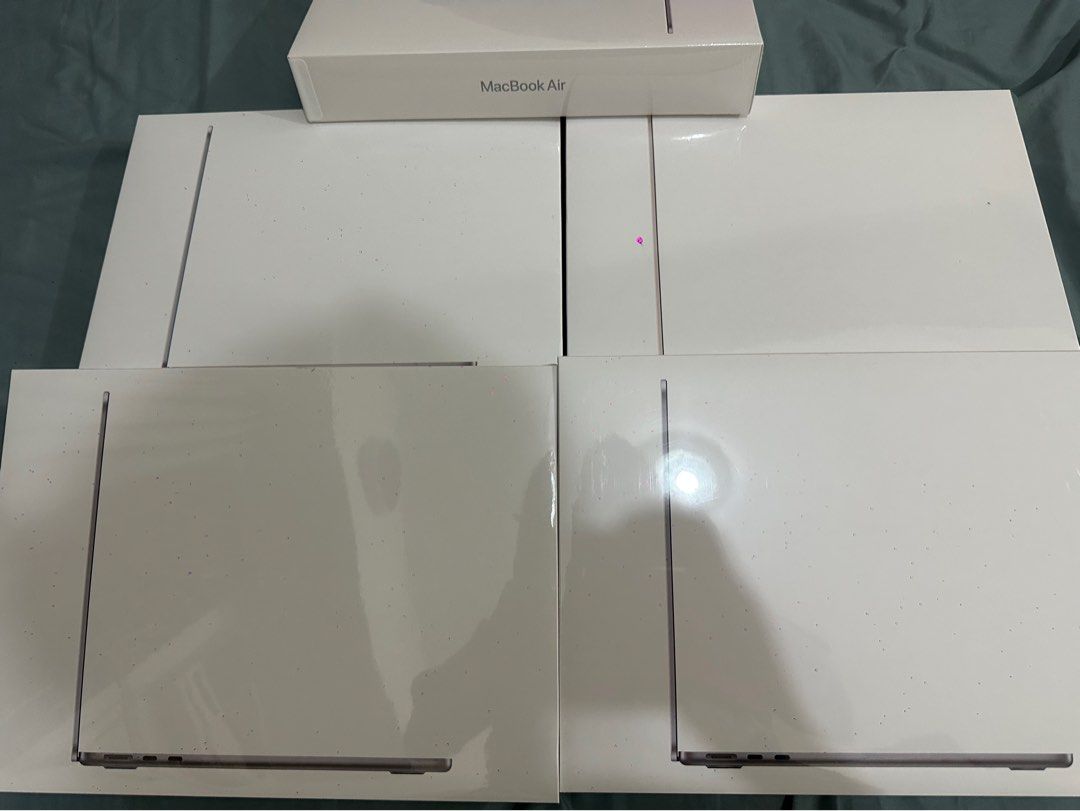 Macbook Air M2 256gb&512gb (Category: Laptops & Notebooks) located in Quezon City. Submitted by madamsgadgetsshop (Listing ID 1208295062, Image 1). Description: Brandnew Sealed 1 Year Apple Warranty .