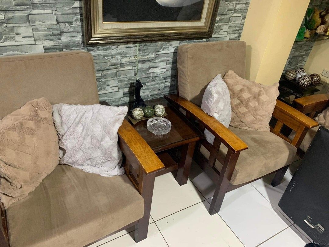 Malaysian wood sofa set 16k, Furniture & Home Living, Furniture, Sofas