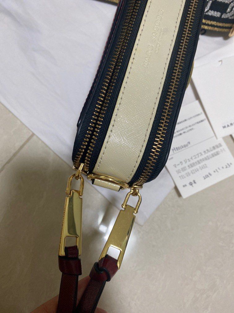 Marc jacobs white shop & red snapshot bag