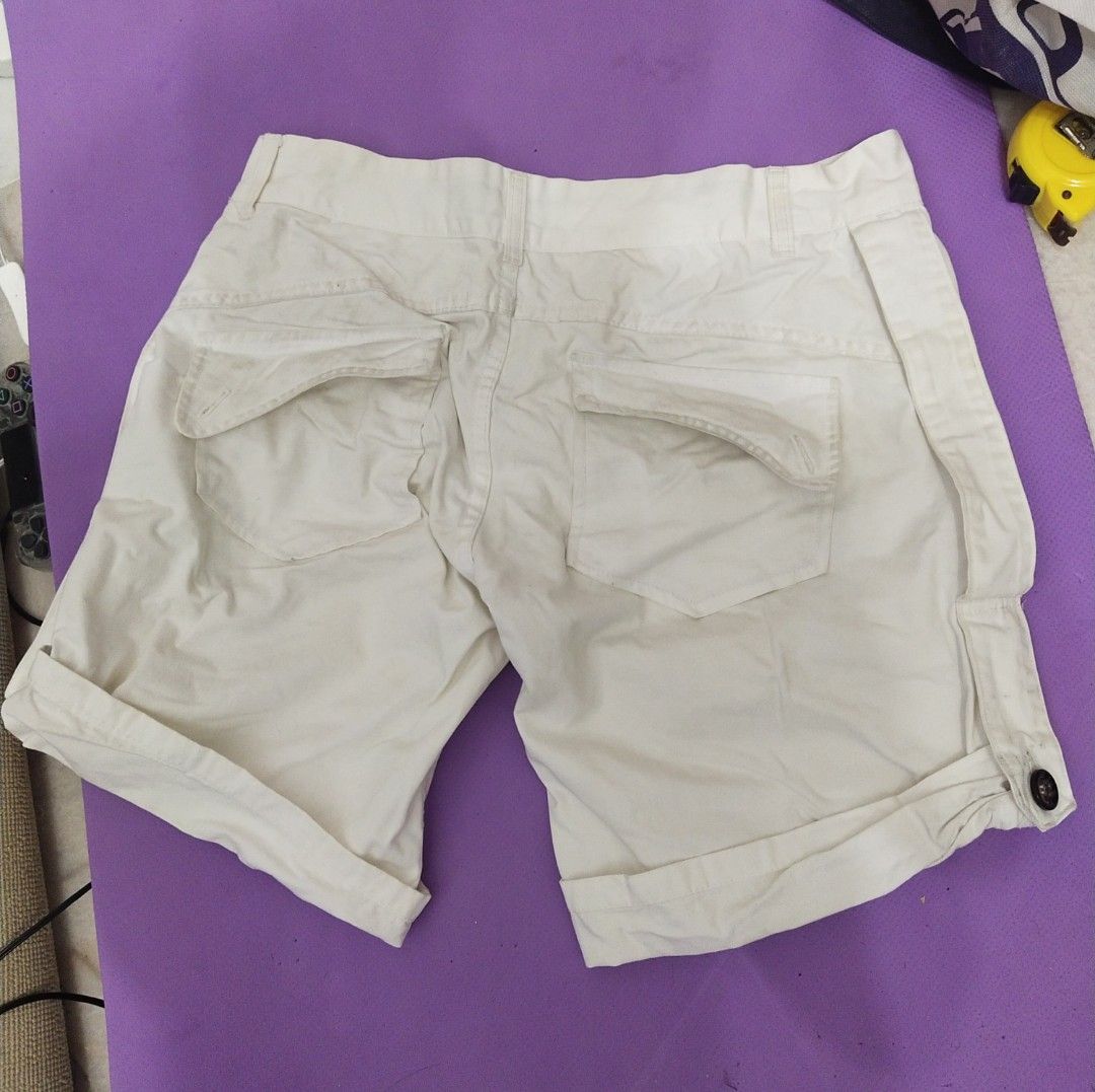 Men's shorts white 31/32, Men's Fashion, Bottoms, Shorts on Carousell