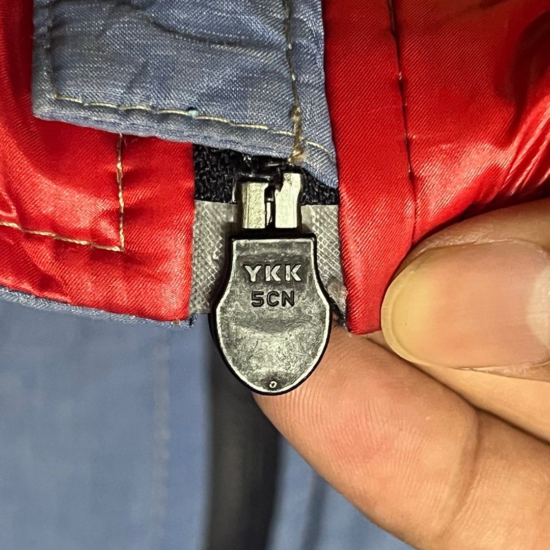 Moncler 2025 ykk zipper