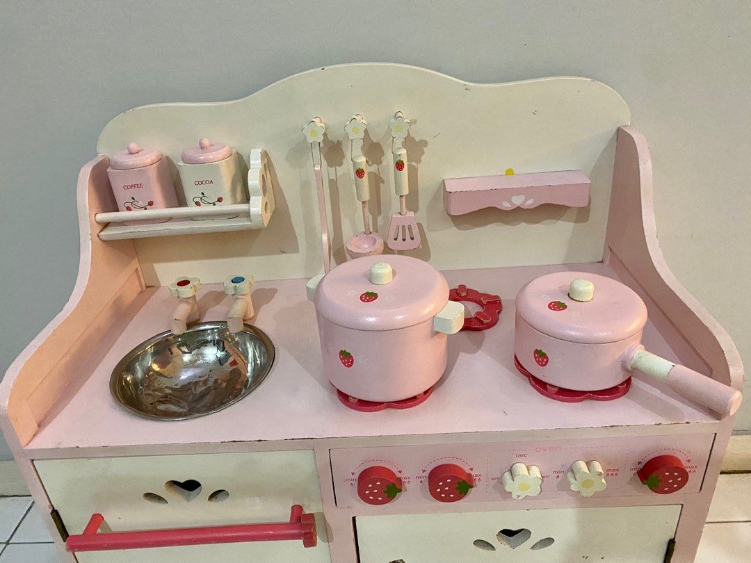 Wooden Toys Mother Garden Kitchen Playset, Hobbies & Toys, Toys & Games