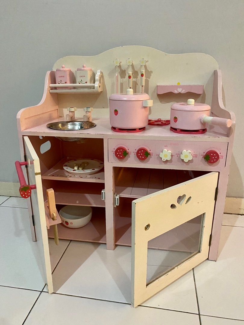 Wooden Toys Mother Garden Kitchen Playset, Hobbies & Toys, Toys & Games