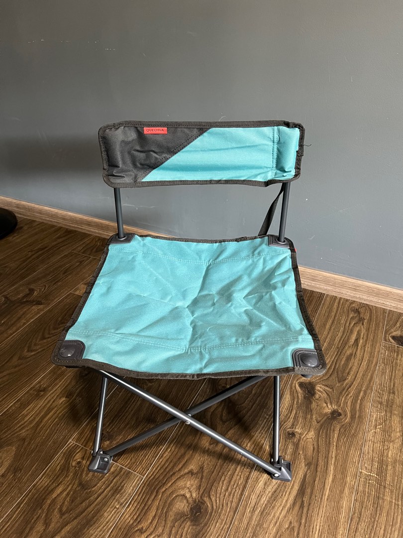 Mountain Hiking Low Folding Camping Chair Quechua MH100 Blue, Sports