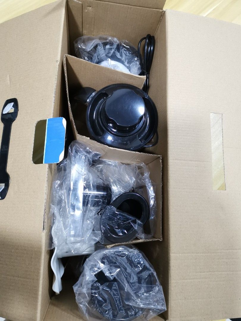 Multi Food Processor (Category: Juicers, Blenders & Grinders) located in Petaling Jaya. Submitted by kingray01 (Listing ID 1208457364, Image 3). Description: Brand new item, Bought at RM399 Never use it, For your Meal Preparation: Powerful Base Torque with Overheating Protection and LED 1000ml Jug with Filter 800ml Chopper Bowl Stainless steel blade for chop, blend, juicer Reversible shredding disc for slicing variable vegetables 1pcs 300ml low c