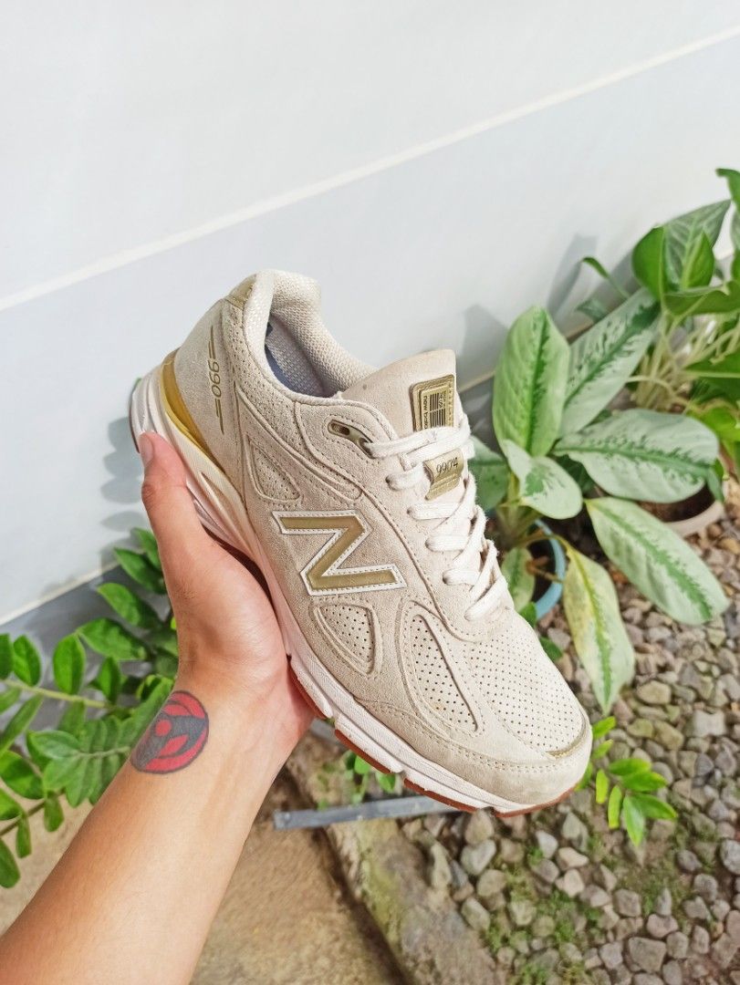 Off white sale new balance 990