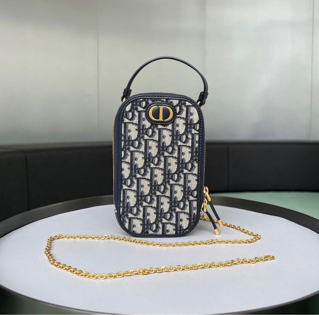 Dior 30 Montaigne Blue Dior Oblique Jacquard, Luxury, Bags & Wallets on  Carousell