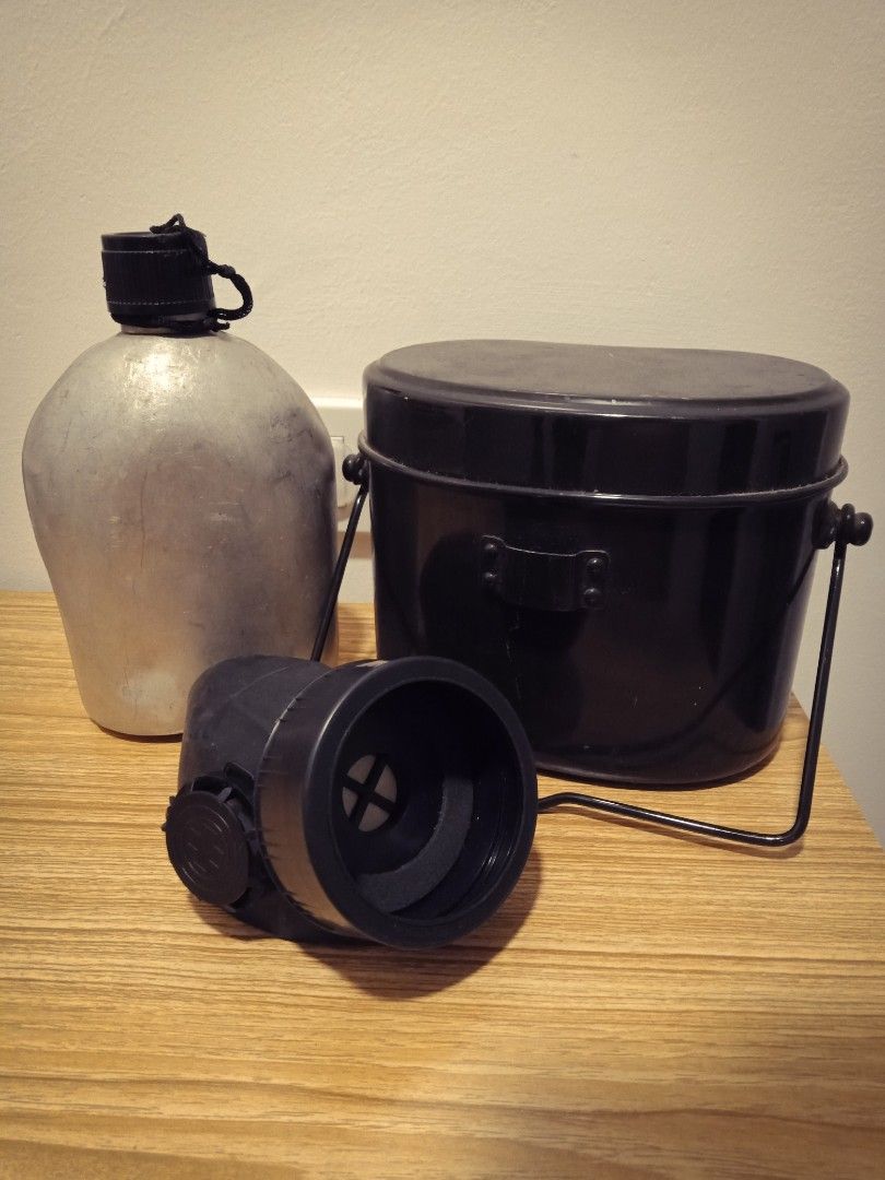 Old Soldier Canteen & Gasmask filter (Category: Water Bottles & Tumblers) located in Manila. Submitted by ry_anlupit0 (Listing ID 1208272226, Image 1). Description: For Sale Old Soldier Canteen & Gasmask filter Good Condition Perfect Mancave display Price: 599php only (take all) Pick up by Lalamove, Grab or Meet Up at Jollibee Pilar Rd. Las Pinas or Shipping via Gogo Express. For Inquiries Call or Text 0943-6829926 PIOG.